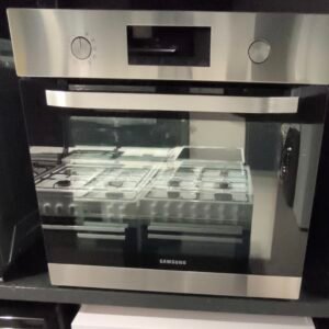 Four encastrable Samsung