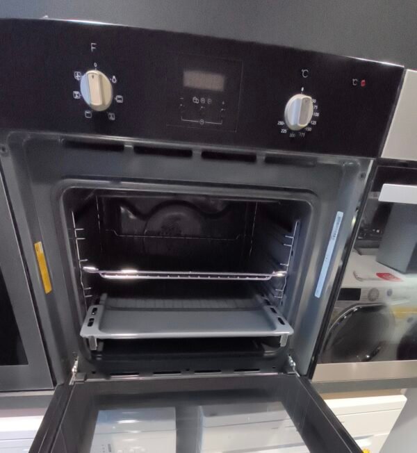 Four encastrable Whirlpool