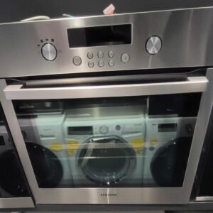 Four encastrable Samsung