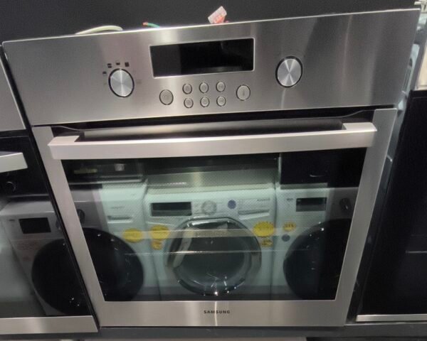 Four encastrable Samsung