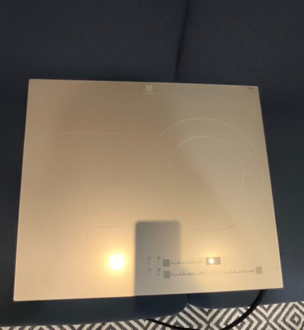 Plaque induction Electrolux