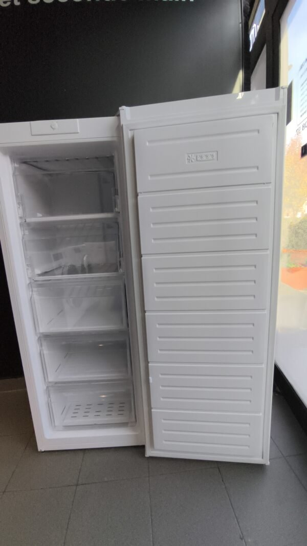 Congélateur armoire