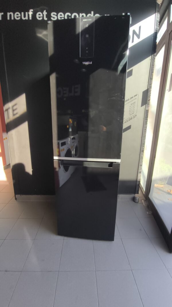 Réfrigérateur Whirlpool noir