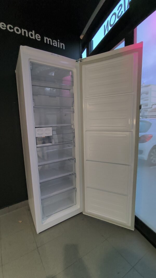 Snapchat-336781674 congélateur armoire beko