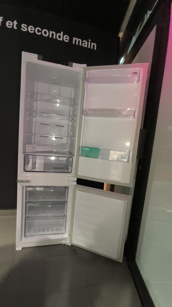 Réfrigérateur encastrable beko