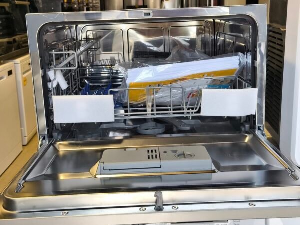 Lave vaisselle compact candy