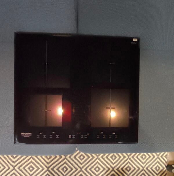 Plaque induction Hotpoint Ariston