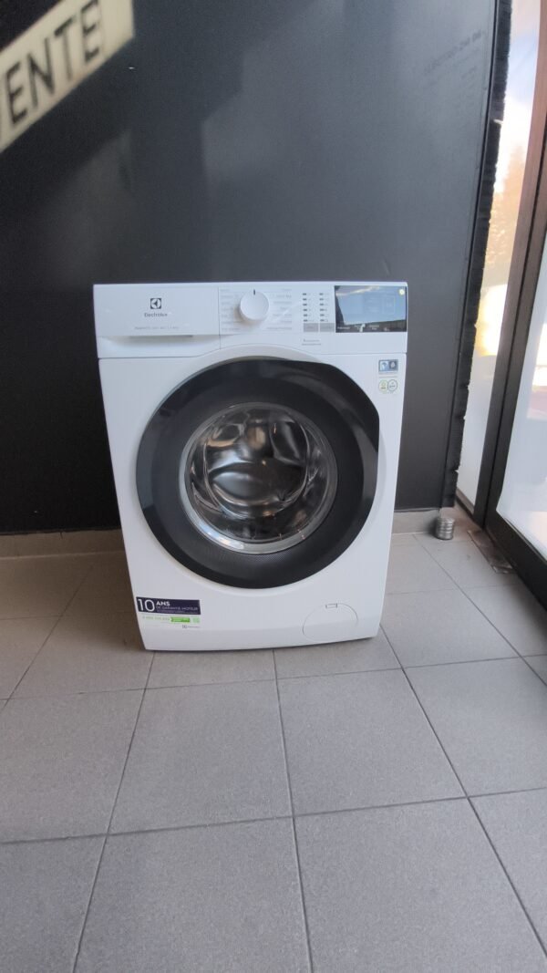 Snapchat-102774352 Lave linge Electrolux 8kg