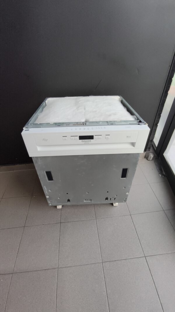 Lave vaisselle semi encastrable