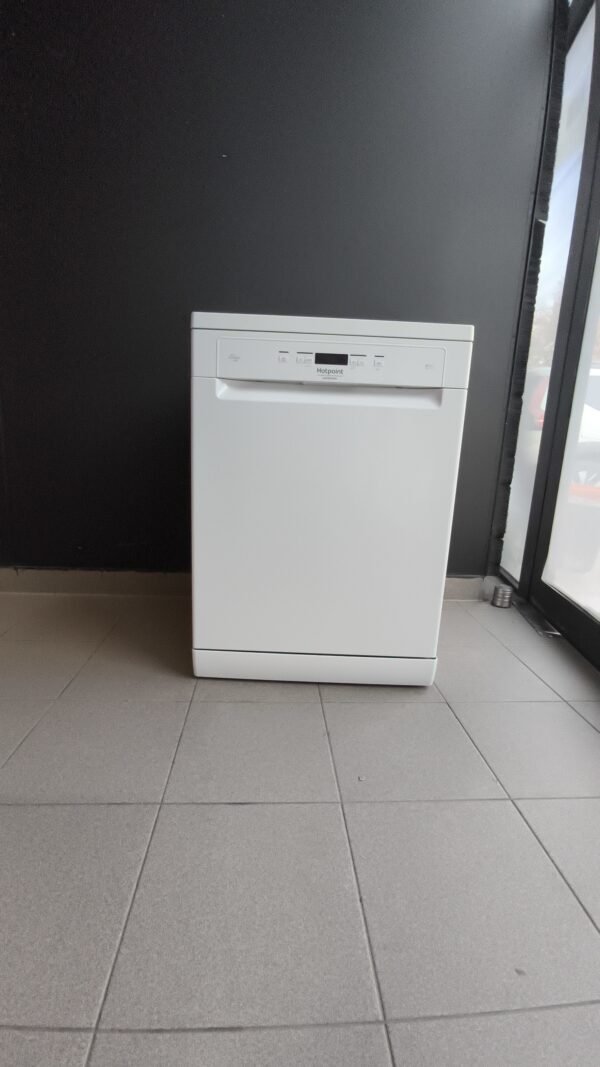 Lave vaisselle Hotpoint Ariston blanc