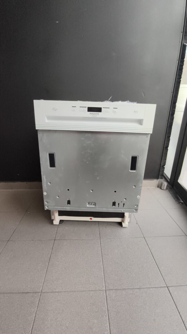 Lave vaisselle semi encastrable