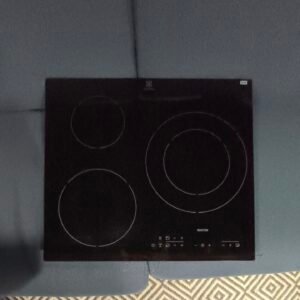 Plaque induction Electrolux