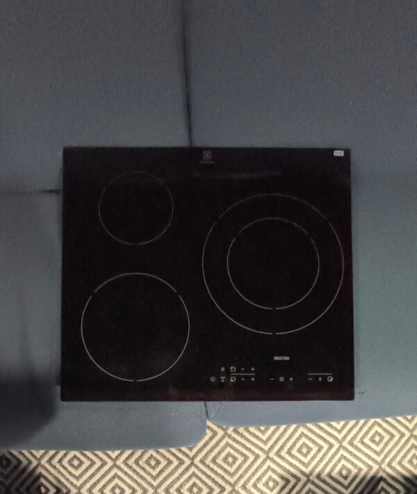 Plaque induction Electrolux