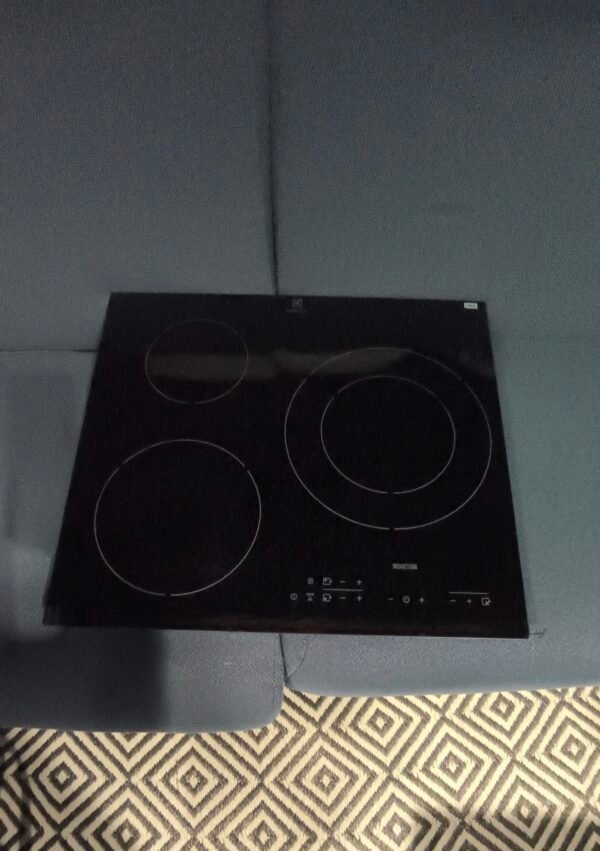 Plaque induction Electrolux