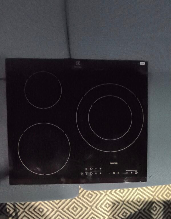 Plaque induction Electrolux