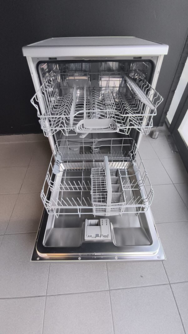 Lave vaisselle Bosch série 4 inox