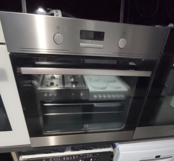 IMG_20260515_171235 Four encastrable Electrolux
