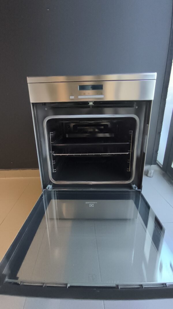 Cuisinière induction Electrolux