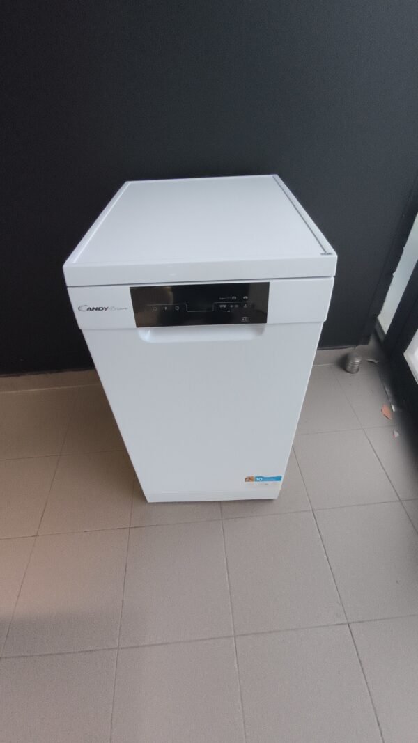 Lave vaisselle candy 45 cm de largeur