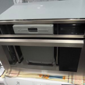 Four combiné micro ondes Whirlpool