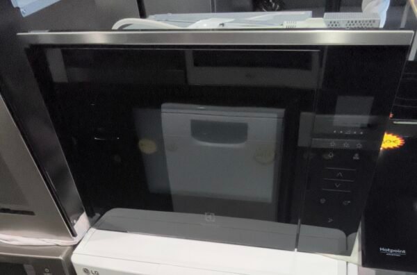 IMG_20260605_163638 Micro onde encastrable Electrolux