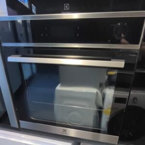 Four encastrable Electrolux vapeur
