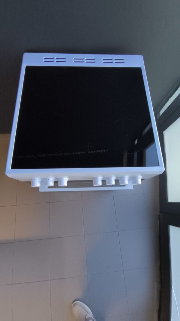 Snapchat-1744165084 Cuisinière vitrocéramique beko
