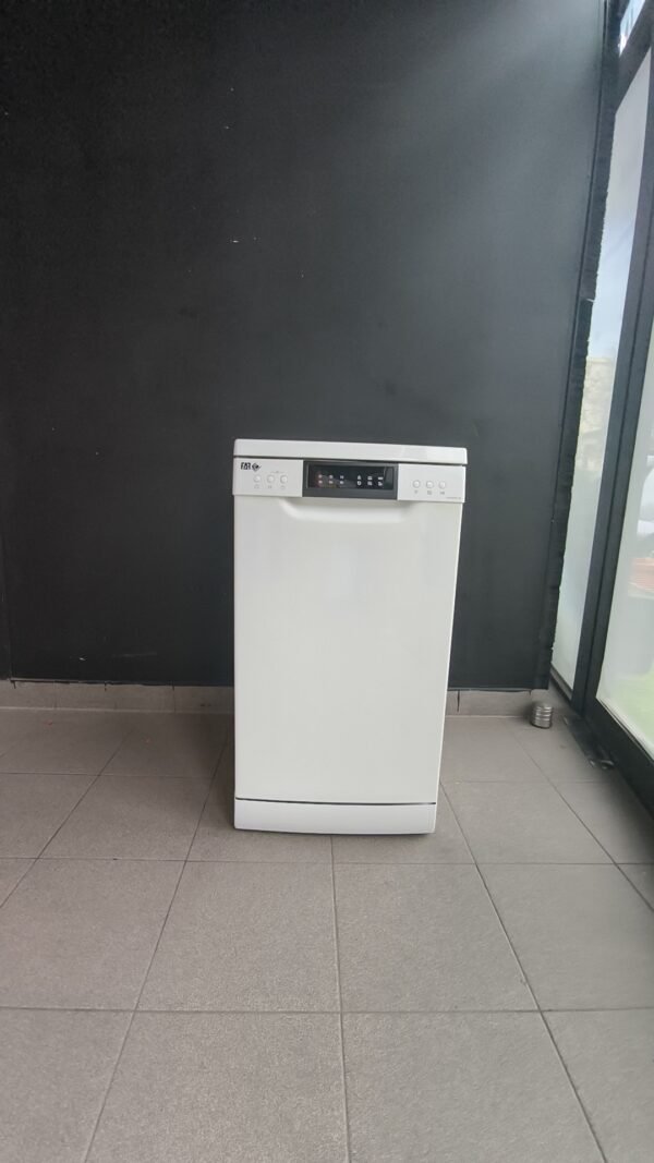 Lave vaisselle Far 45 cm de largeur