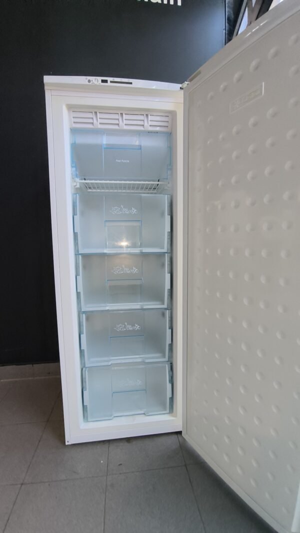 Congélateur armoire Beko no frost