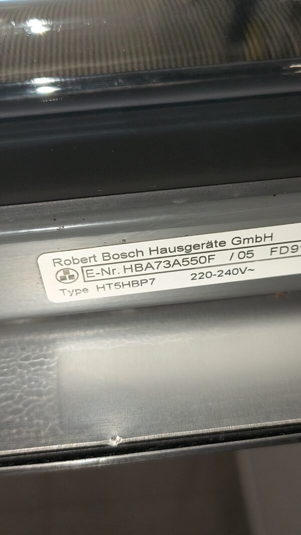 Snapchat-235350696 Four encastrable Bosch inox