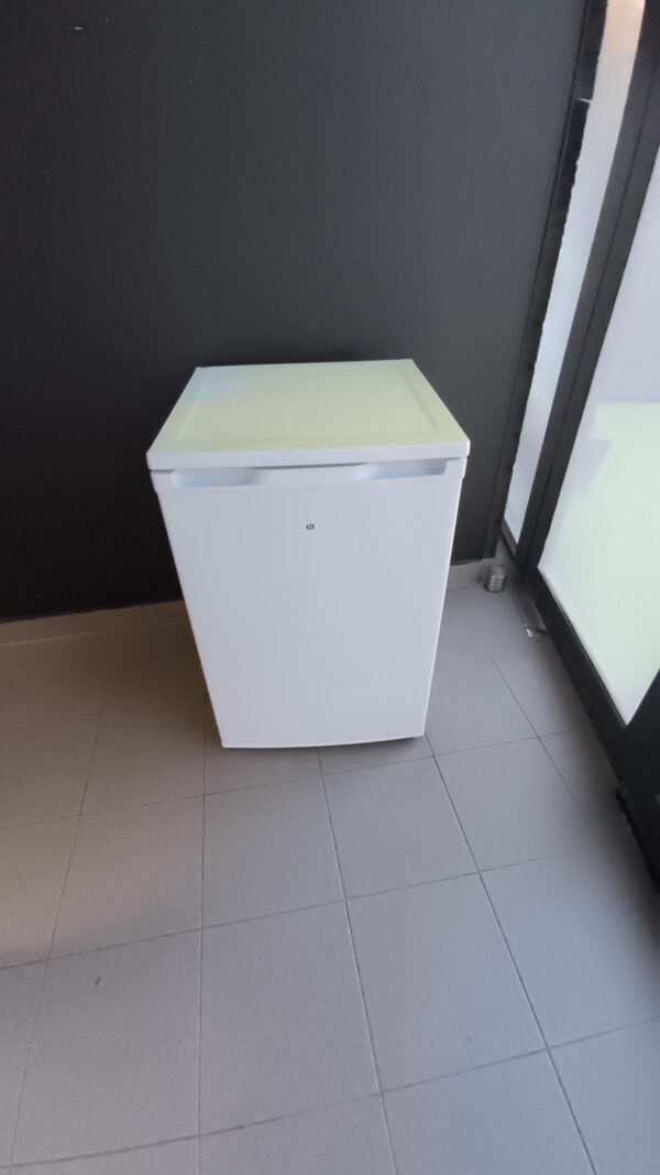 Congélateur armoire essentielB