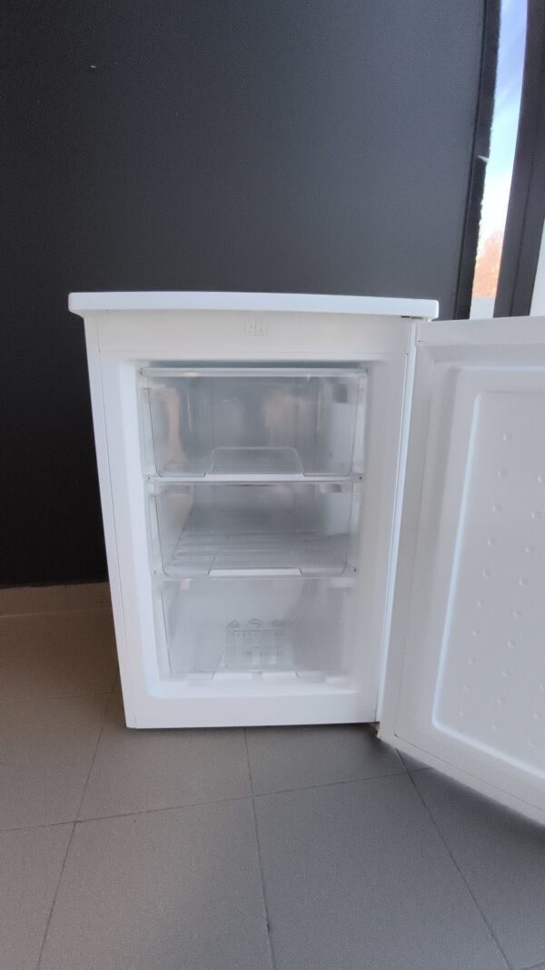 Congélateur armoire essentielB