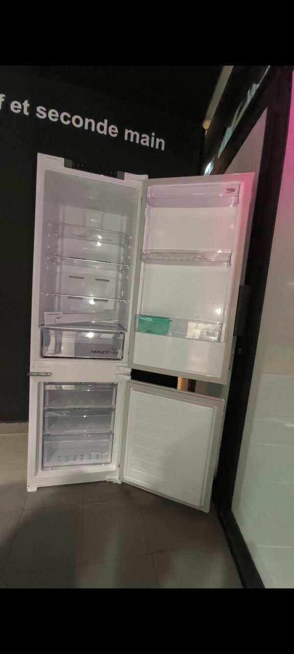 Réfrigérateur encastrable Beko