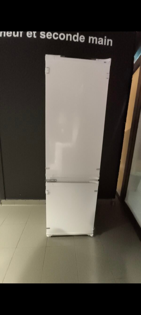 Réfrigérateur encastrable Beko