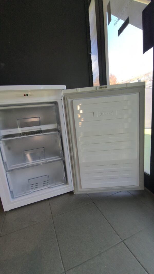 Congélateur armoire Beko