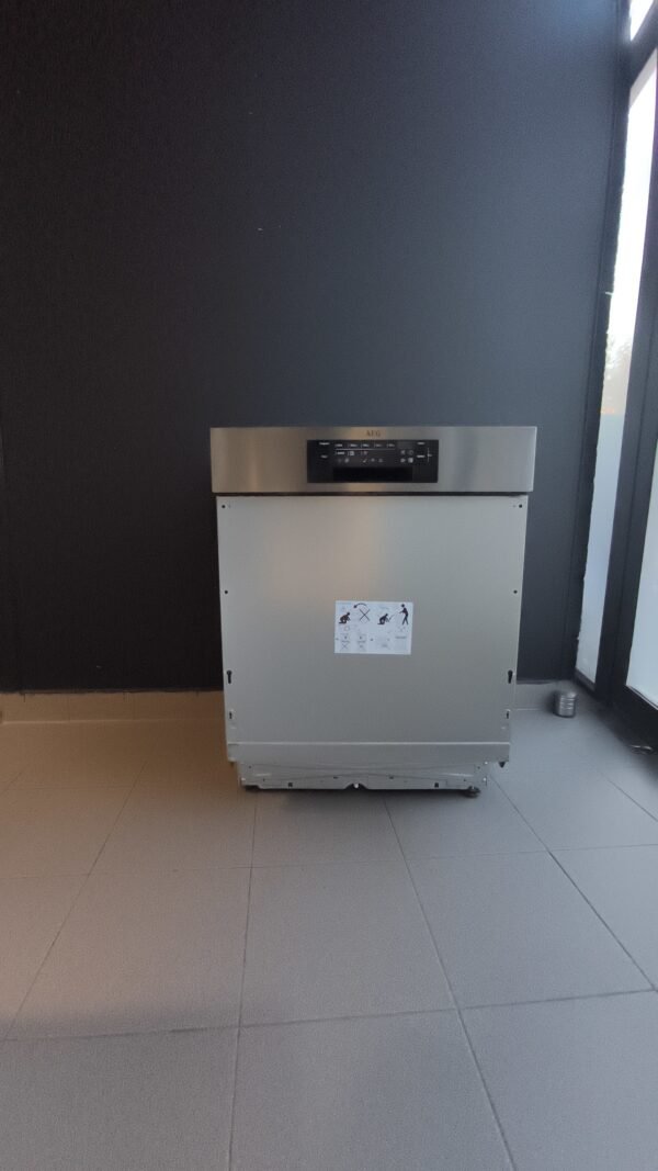 Lave vaisselle semi encastrable AEG