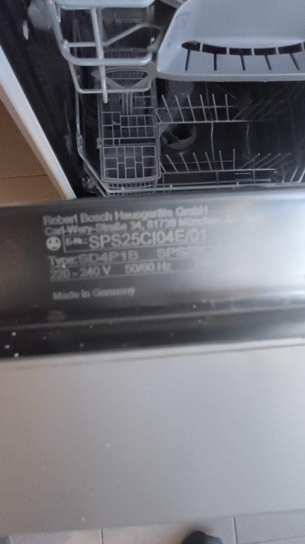 Lave vaisselle Bosch inox 45 cm de largeur