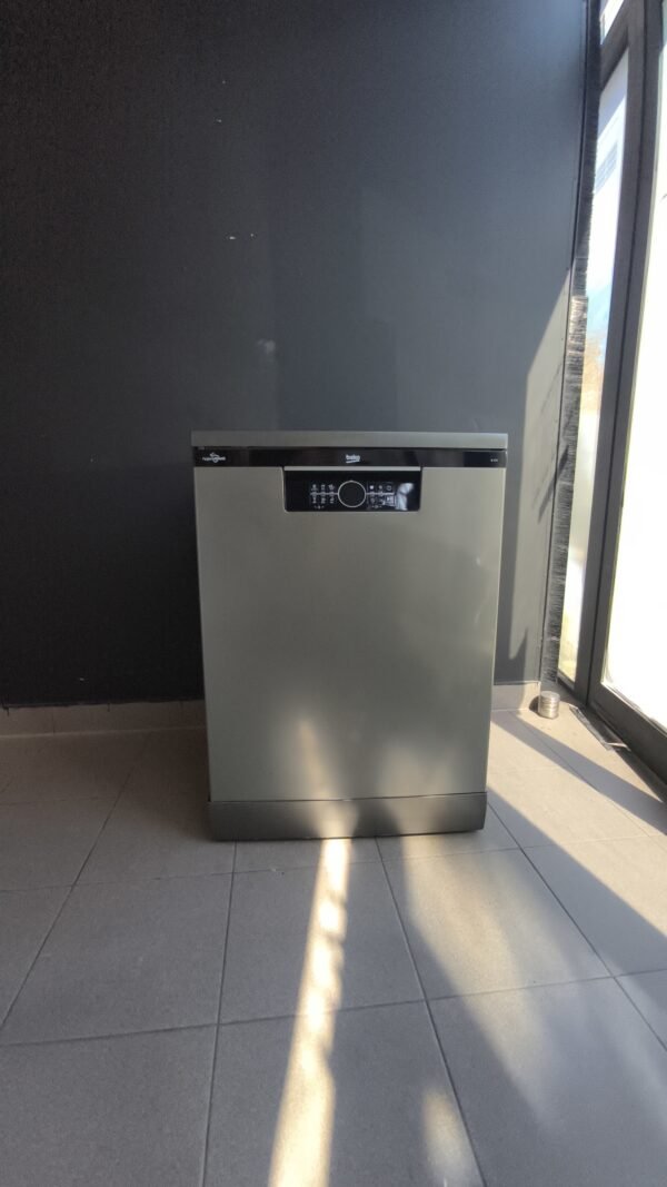 Lave vaisselle beko gris Manhattan