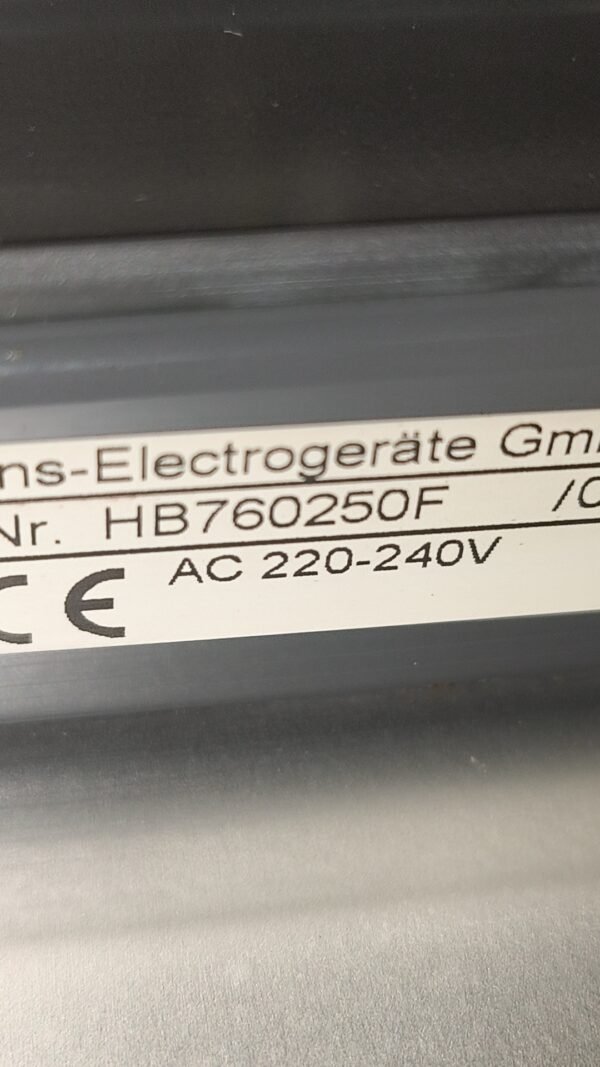 Snapchat-415802310 Four encastrable siemens blanc